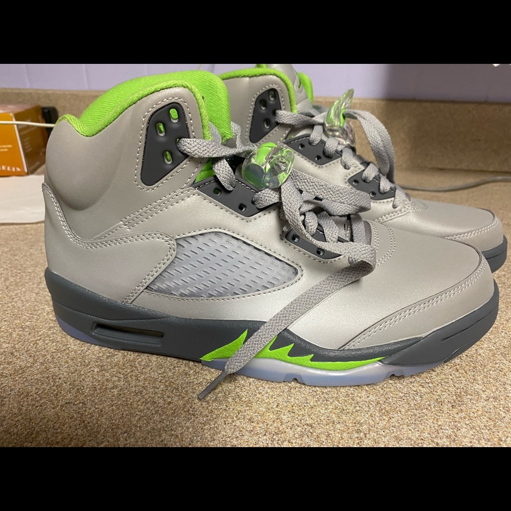 Brand New Men’s AIR JORDAN 5 Retro!! “Green Bean”